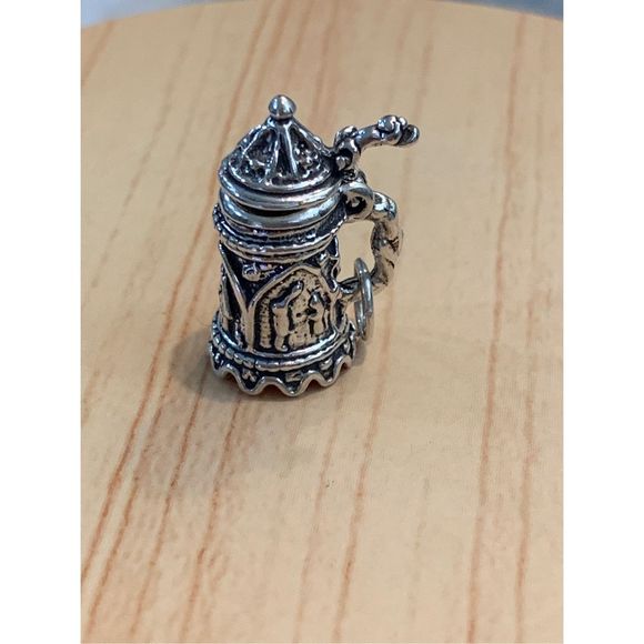 .925 Vintage Beer Stein Sterling Silver Jewelry Charm - Picture 1 of 5